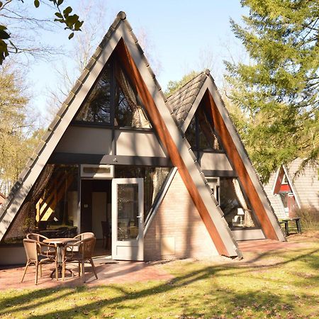 Holiday Home With Large Terrace Stramproy エクステリア 写真