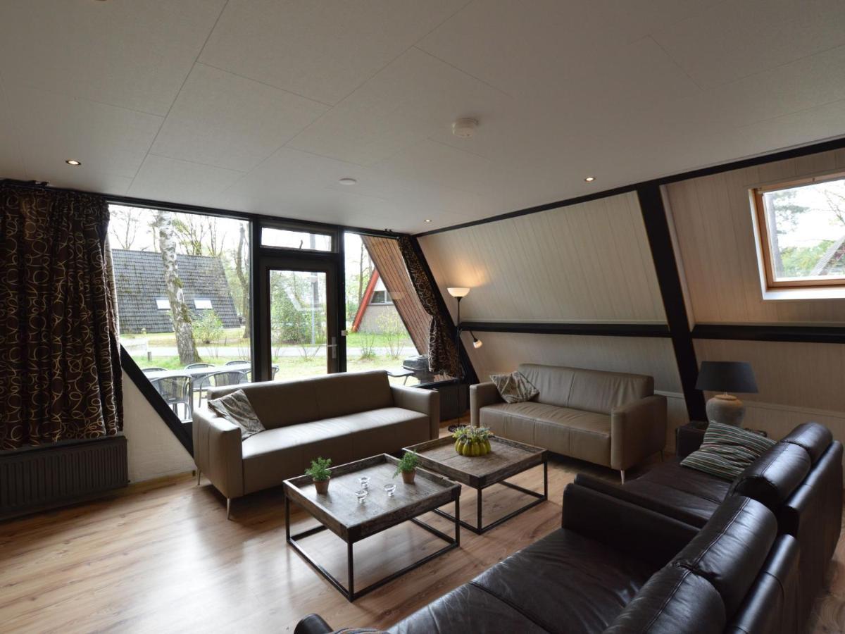 Holiday Home With Large Terrace Stramproy エクステリア 写真