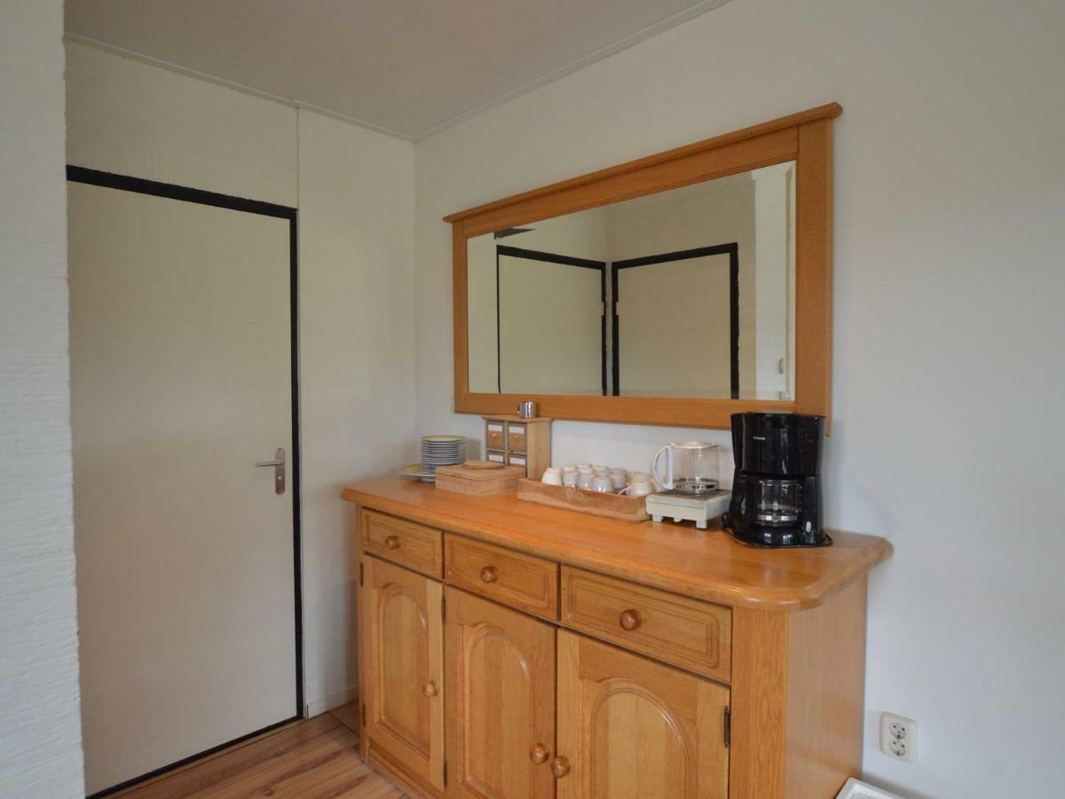 Holiday Home With Large Terrace Stramproy エクステリア 写真
